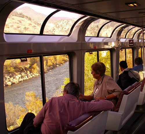 amtrak-glenwood-canyon